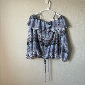 BCX Elegant Blue Patterned Off-Shoulder Bell sleeve Blouse. Size large.